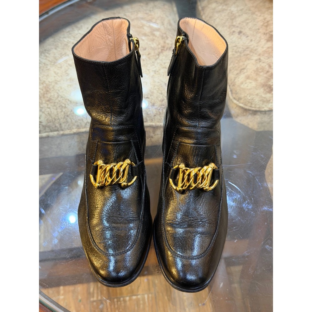 Gucci Black Leather Kitten Studded Block Heel Chain Link Ankle Boots 38.5